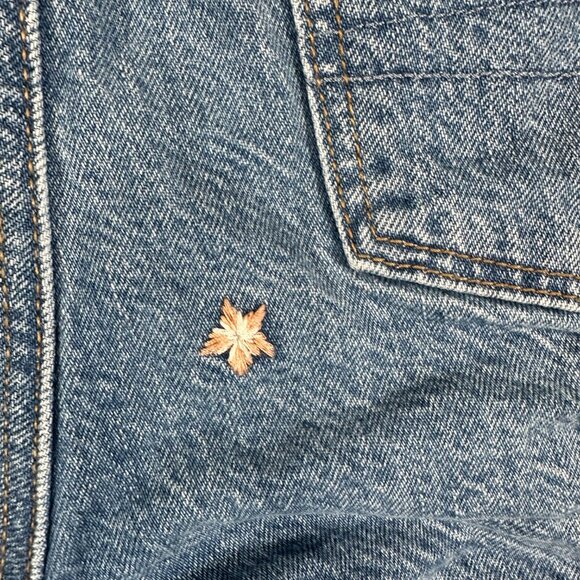 American Eagle Cut-Off Jean Shorts Embroidered Floral Women's 00 Denim Stretch - Picture 6 of 13